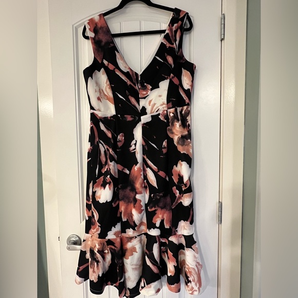 Formal/date night dress - Picture 3 of 3